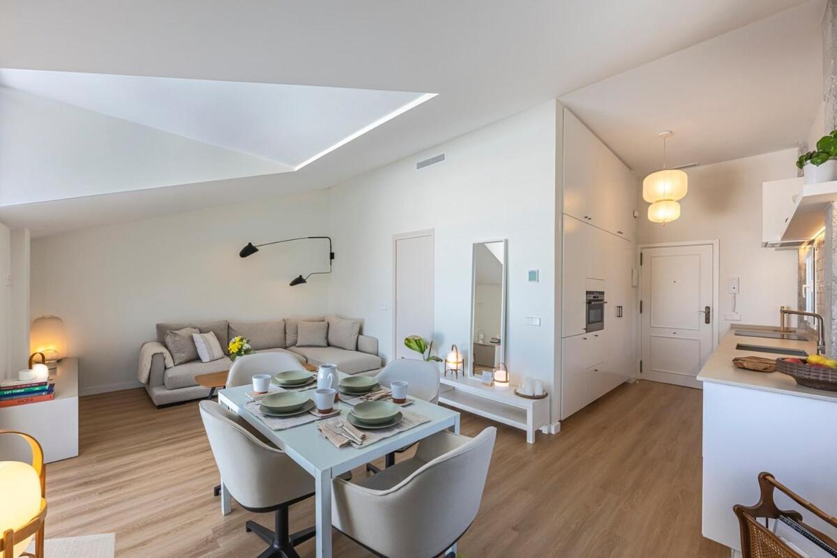 Stunning Penthouse With Terrace, Sea View And Parking