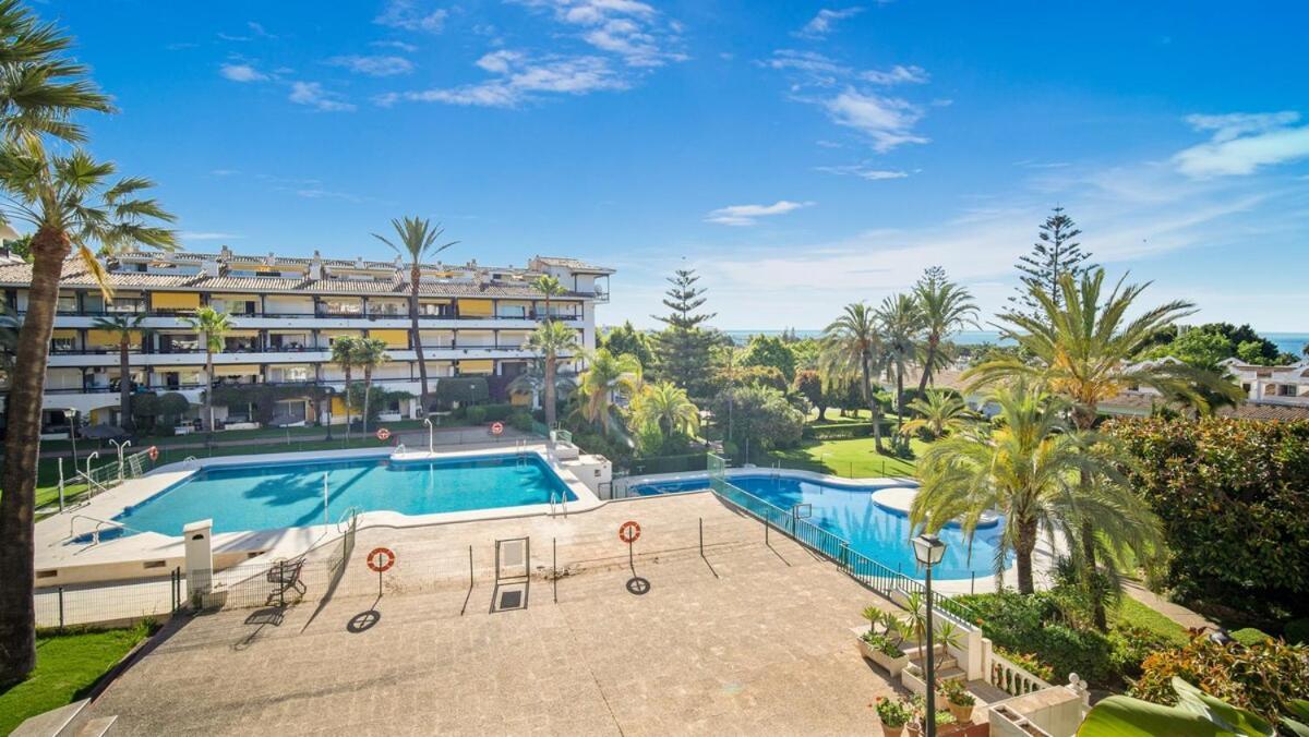 Apartment Stunning Penthouse With Terrace, Sea View And Parking